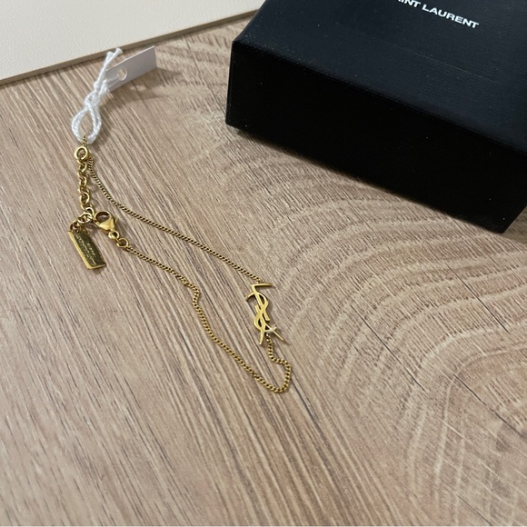 Saint Laurent
Opyum Charm Bracelet In Gold Brass - Picture 3 of 7